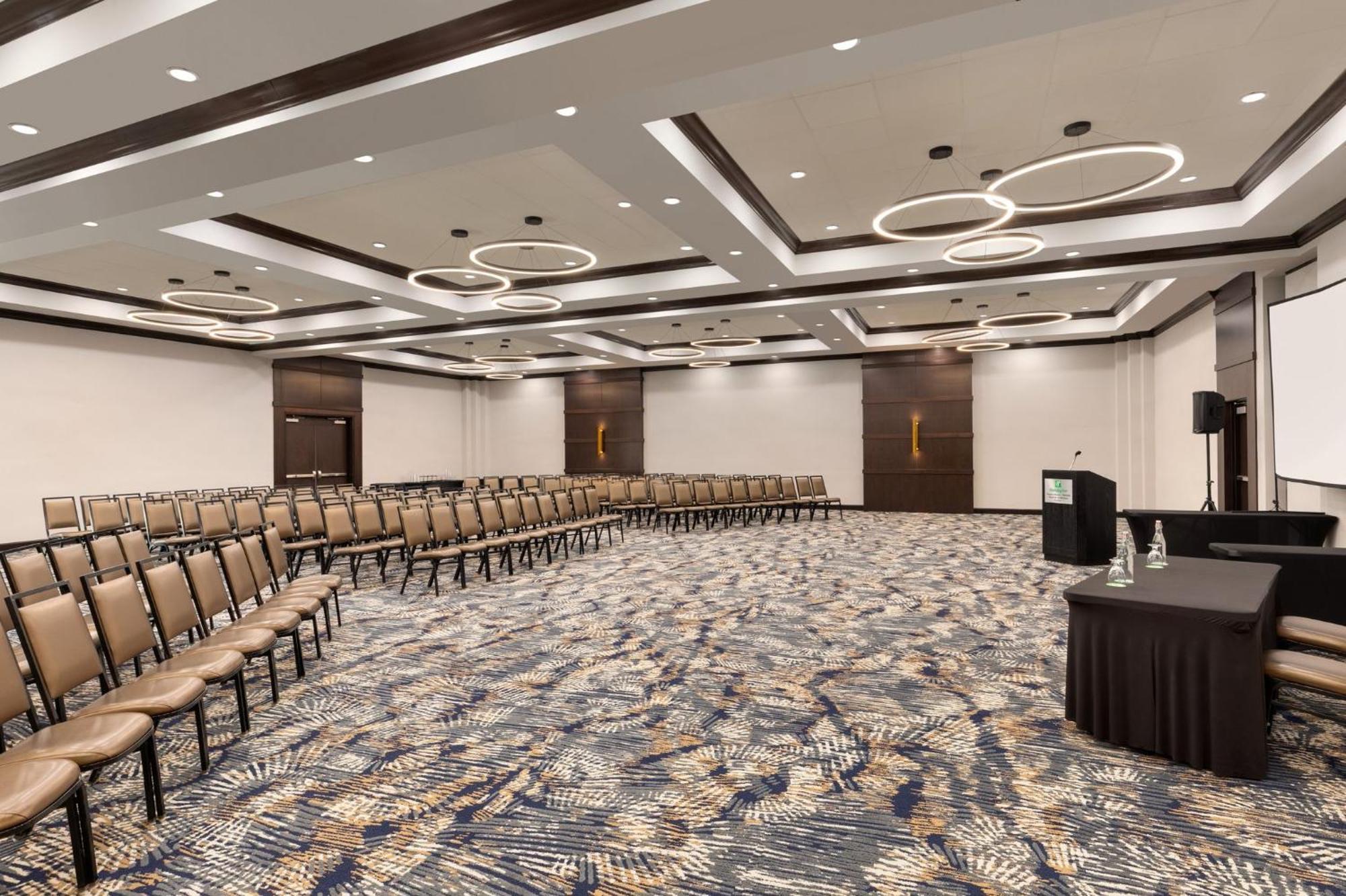 Holiday Inn Virginia Beach - Norfolk By Ihg Buitenkant foto