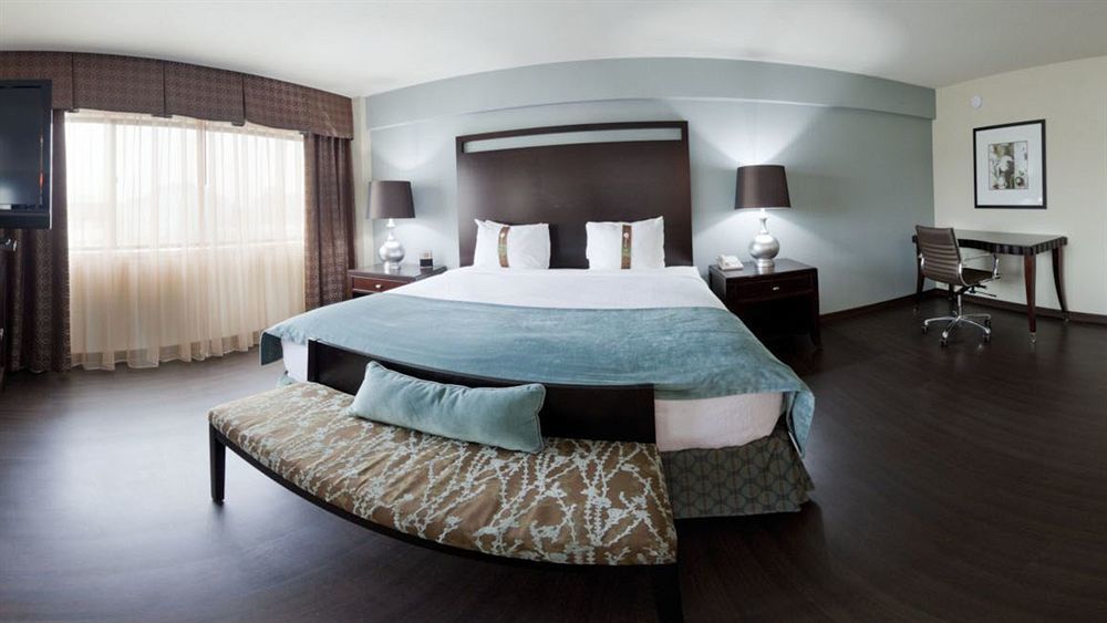 Holiday Inn Virginia Beach - Norfolk By Ihg Buitenkant foto